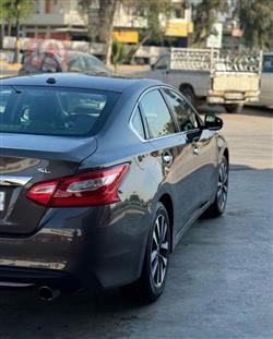 نيسان ألتيما